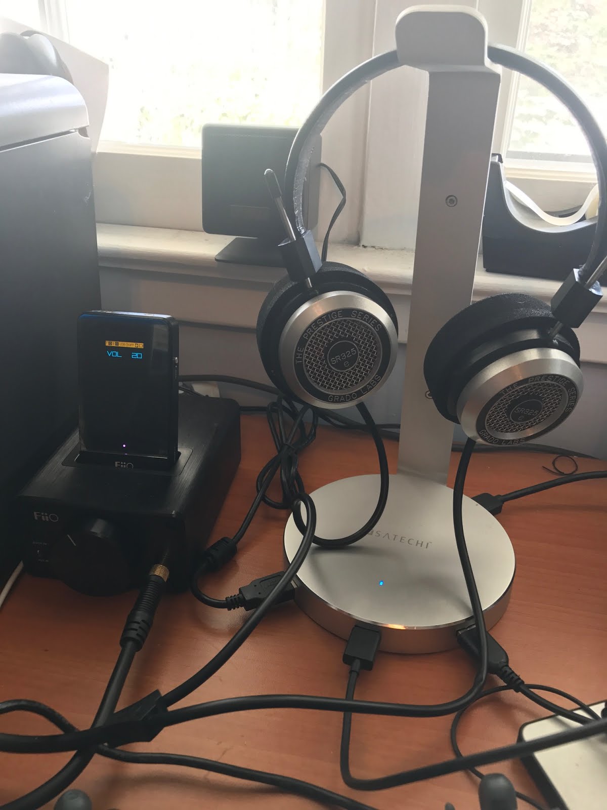 Throw away those white earbuds