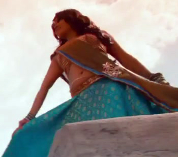 Indian Actress Hot Spicy Pics Unlimited!!!!!!!!!!!!!: Bhama navel show in Auto  raja kannada movie