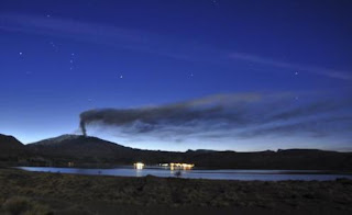 Los volcanes se alborotan en América  Volcan+copahue