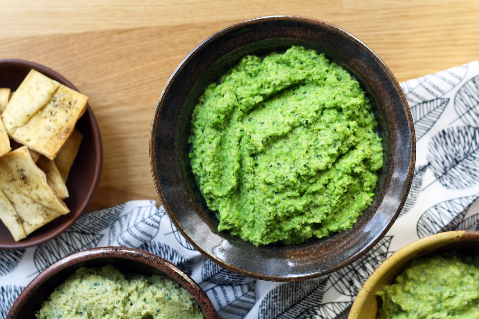 Sevengrams SPRING PEA + MINT DIP WITH ZA'ATAR PITA CHIPS (AND A DIP