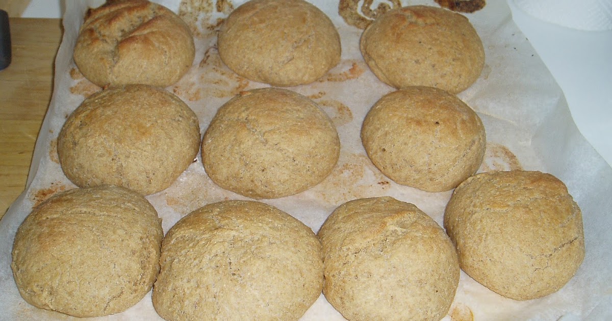 Kokeileva keittiö ja lasten ruokia Sämpylä, pasteija ja muutama suolainen ohje Kokeileva keittiö ja lasten ruokia Sämpylä, pasteija ja muutama suolainen ohje