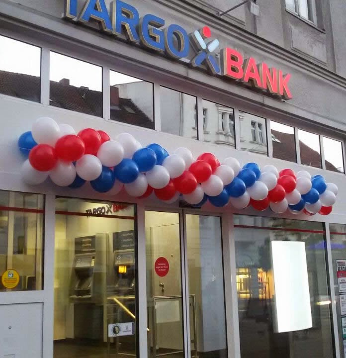 Ballongirlande - Eröffnung einer Targo Bank