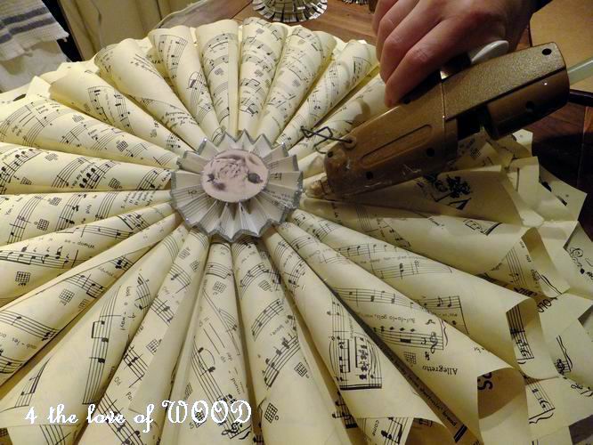 4 the love of wood SHEET MUSIC WREATH tutorial