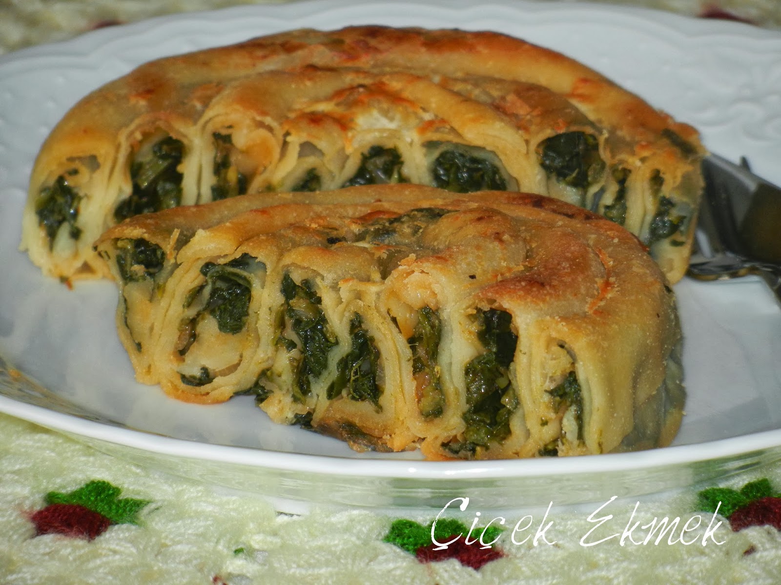 BOŞNAK BÖREĞİ ÇİÇEK EKMEK