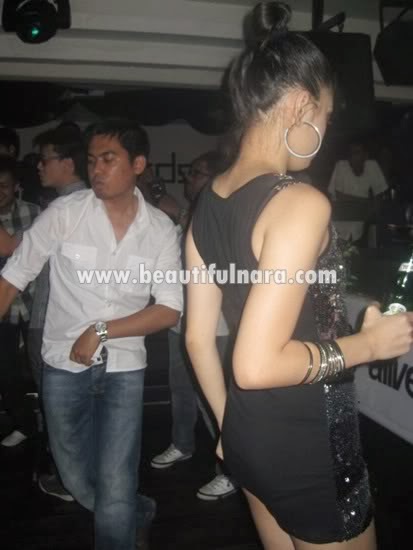 shaved head porn girl dianna zubiri nude pics