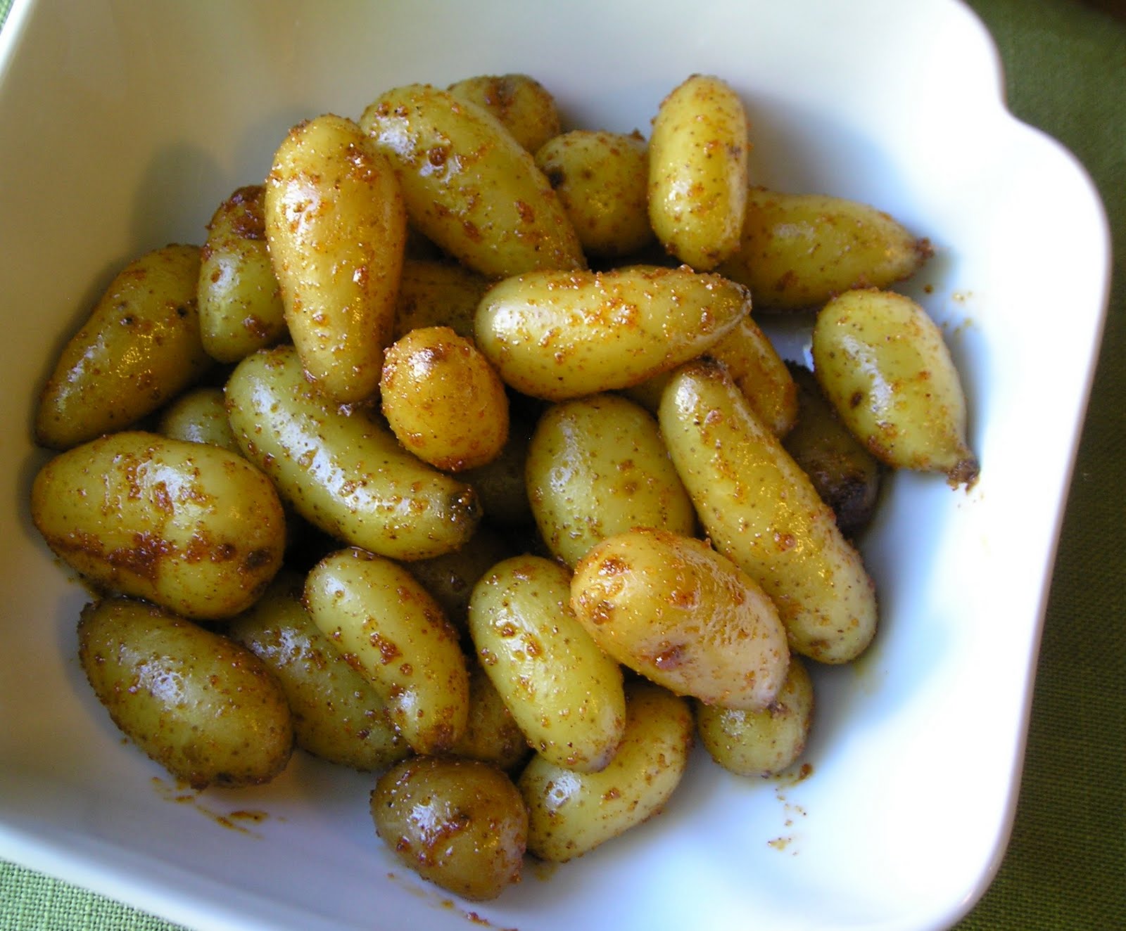 5 lines on potato for class 1 in urdu image