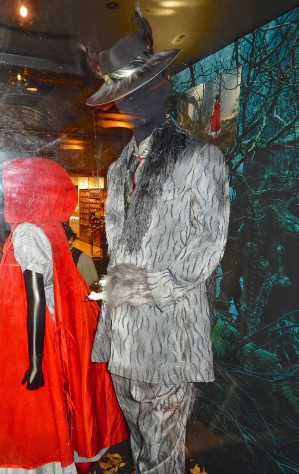 Hollywood Movie Costumes and Props Johnny Depp's Wolf costume and
