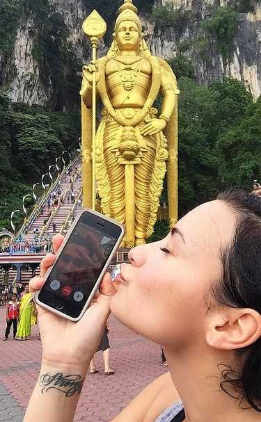 Demi Lovato Batu Caves