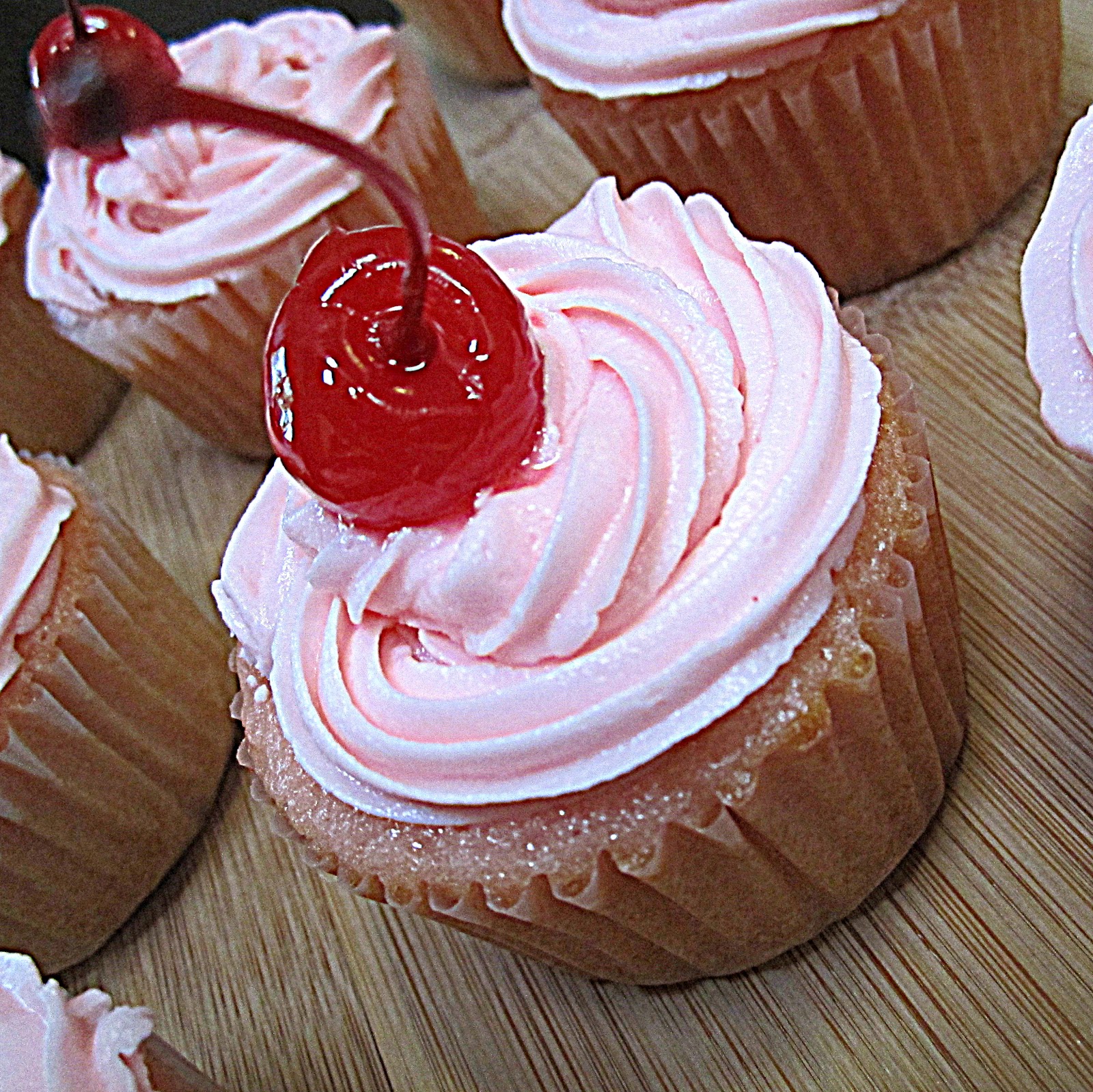 CherryAlmond Vanilla Cupcakes! Food Marriage