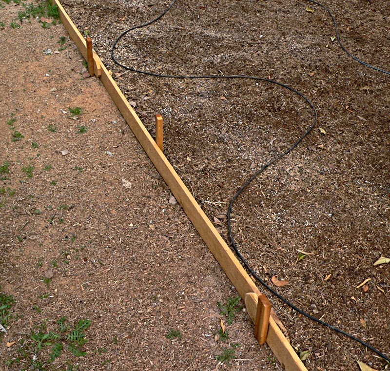 Lazy Gardening Cheap and Lazy NoTools Needed Raised Beds for