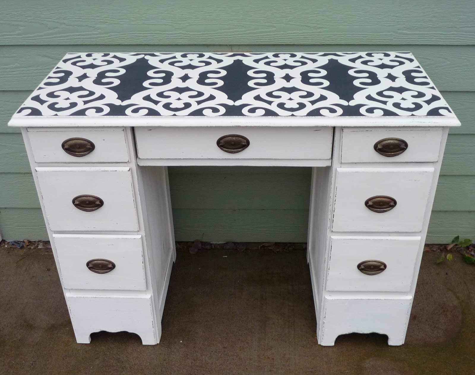 Minnesota Junker Fancy Desk