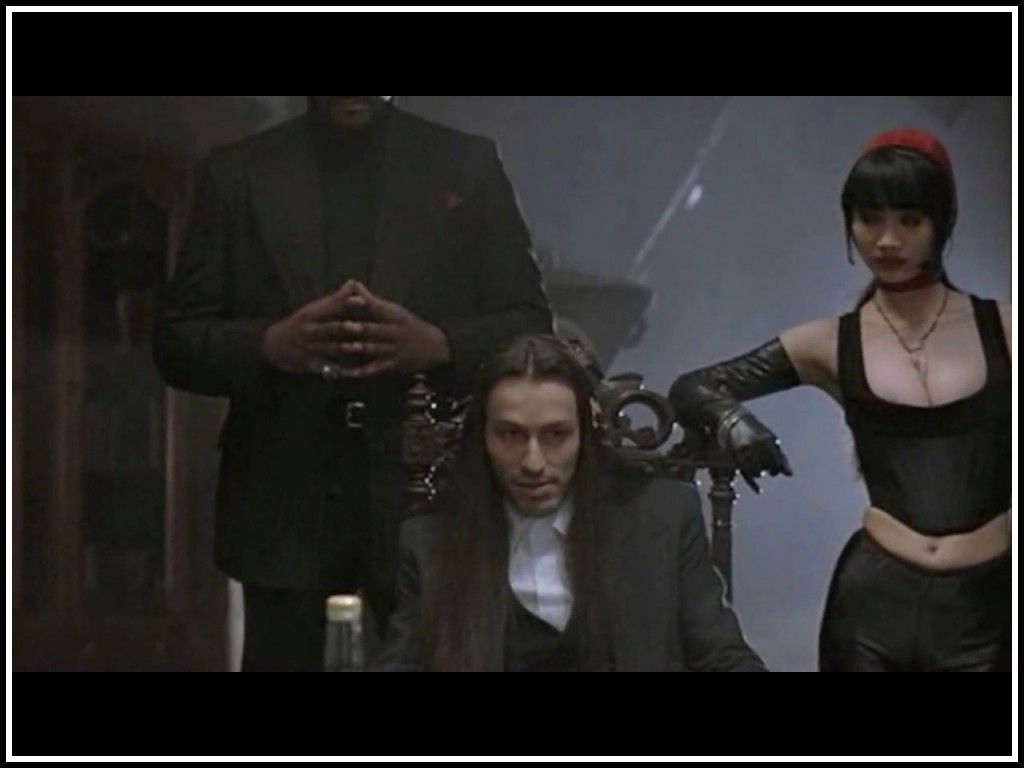 http://4.bp.blogspot.com/-Sh-pLkC5bnw/UIqrMoOgS6I/AAAAAAAACEs/Xp2LhoKHSgo/s1600/michael-wincott-as-top-dollar-in-the-crow.jpg