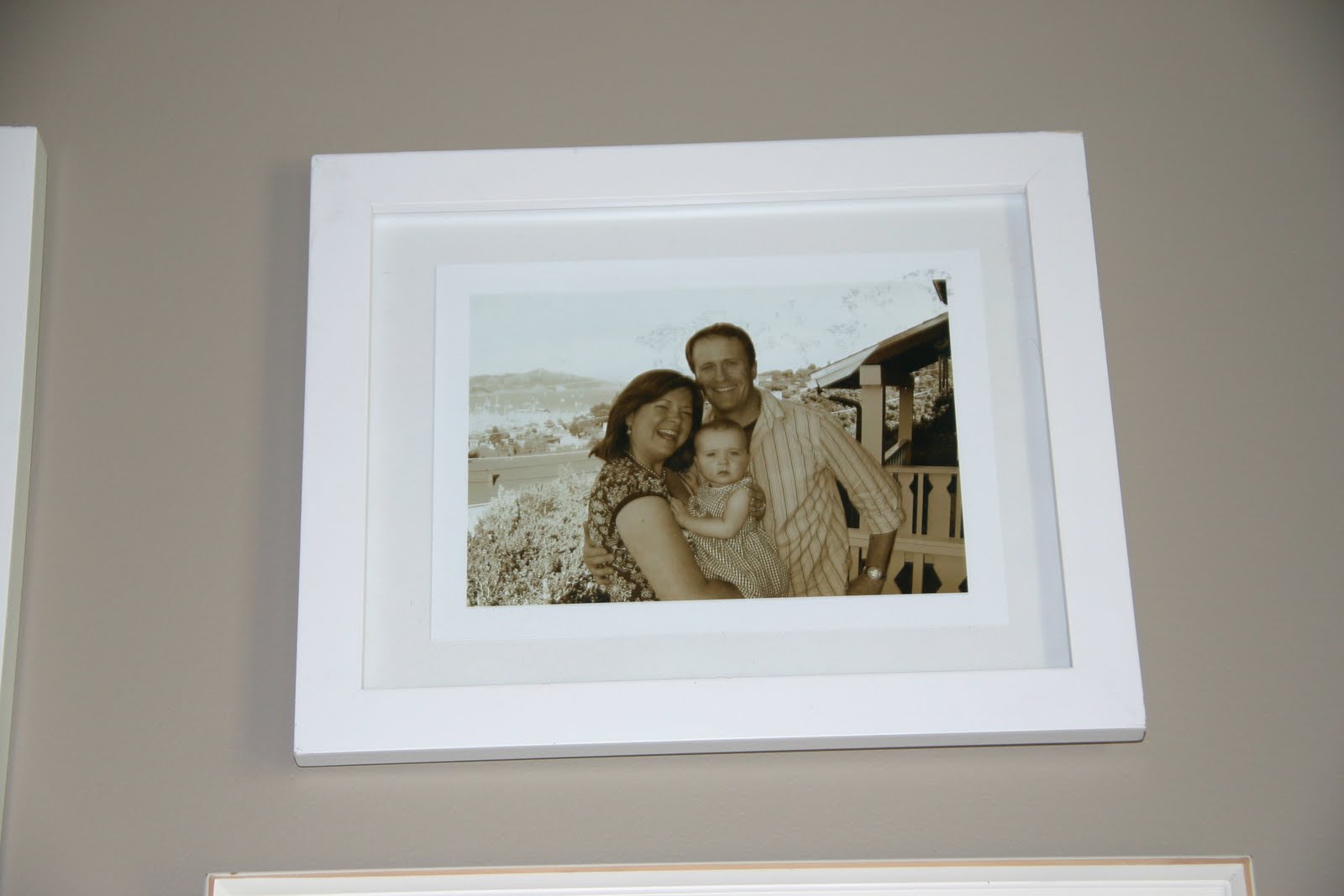 Cottage Blue Designs: White Frame Black & White Photo Arrangement
