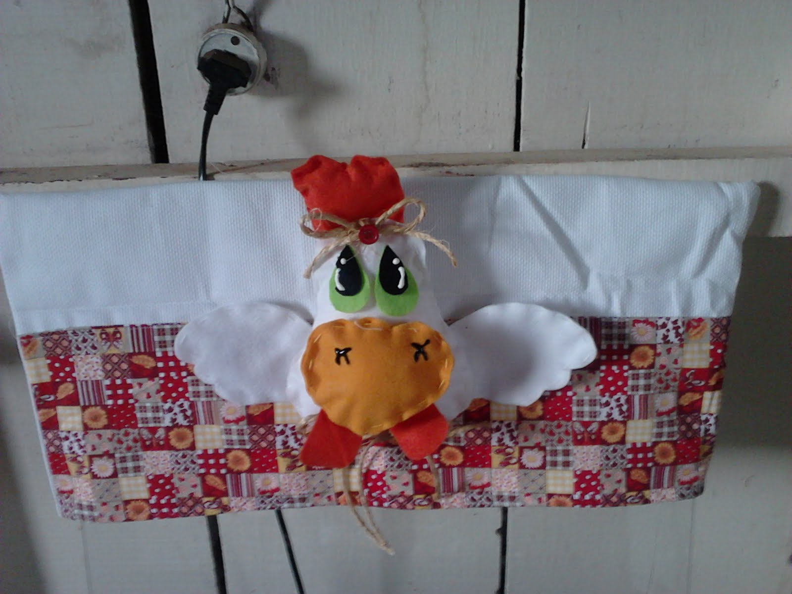 Patch da Fê ARTESANATO EM FELTRO E TECIDO GALINHAS PARA COZINHA Patch da Fê ARTESANATO EM FELTRO E TECIDO GALINHAS PARA COZINHA