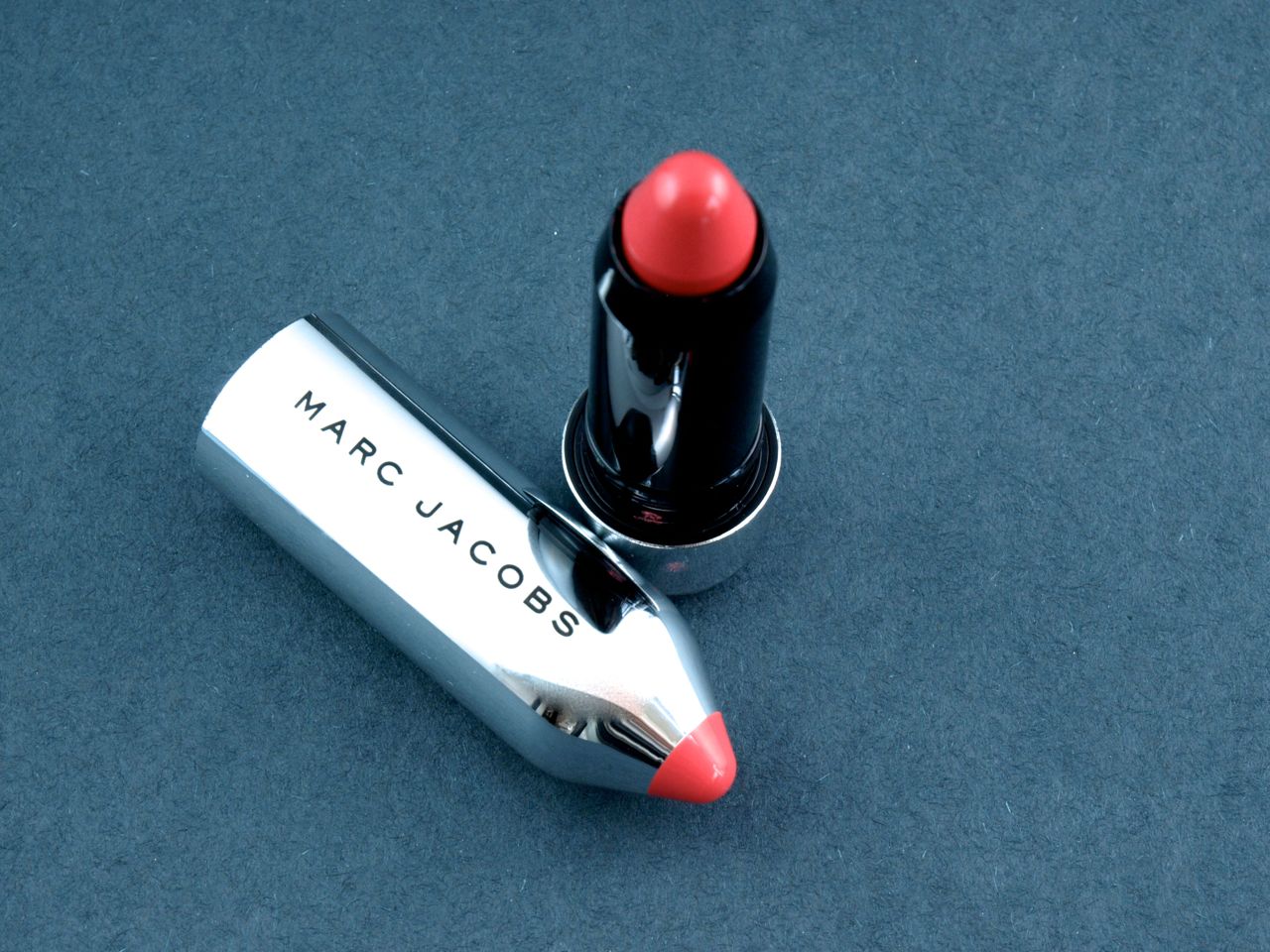 Marc Jacobs Kiss Pop Lip Color Stick in "Heartbreaker": Review and Swatches