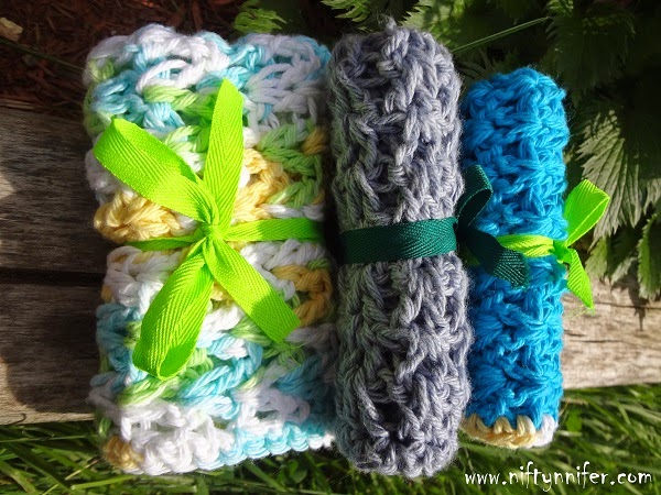 Free Crochet Pattern ~Double Easy Washcloth http://www.niftynnifer.com/2013/09/washcloth-free-crochet-pattern-by.html #Crochet