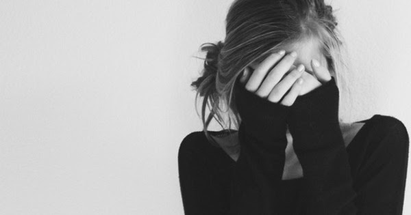 Alone, depression, girl, crying, tears, broekn, heart