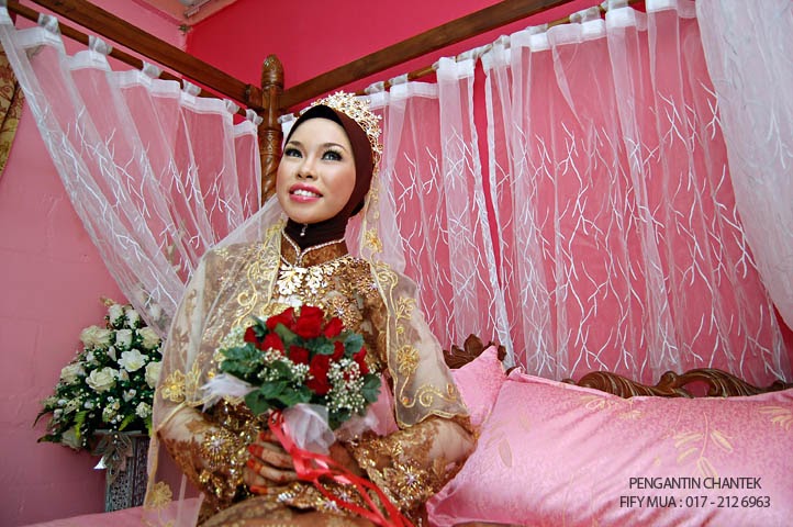 teliti harga baju pengantin second