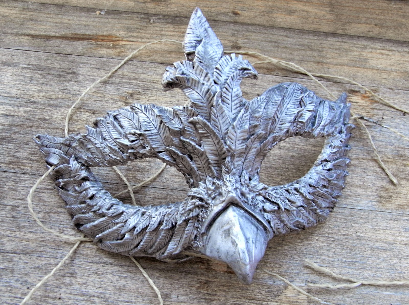 saraccino "Dreaming" Bird mask made with polymer clay