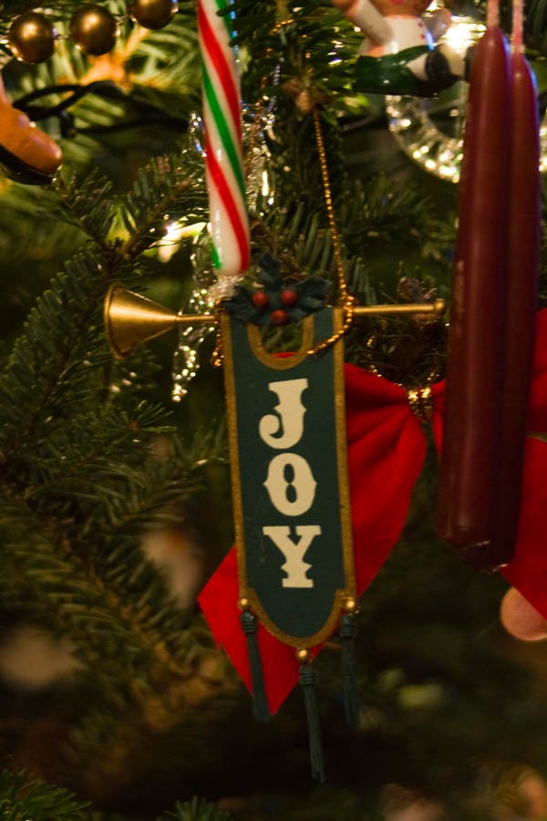 Gifts for male employees for christmas Christmas Gift For A Male Coworker: Do You Need A Christmas Gift For A