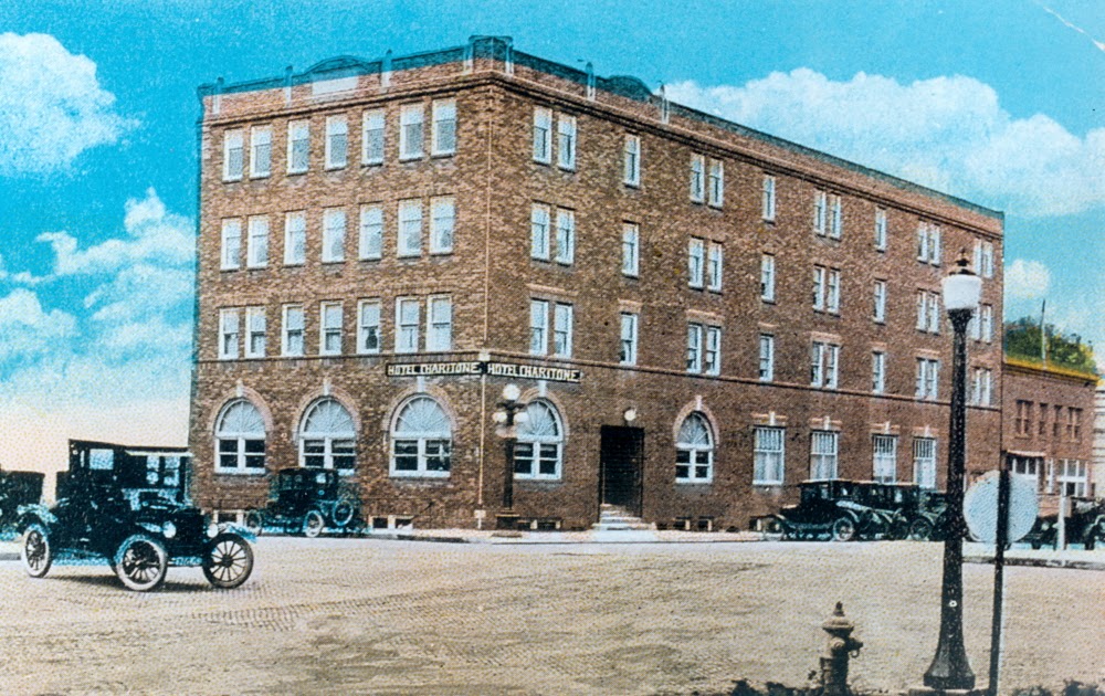 The Lucas Countyan Chariton's Modern New Hotel