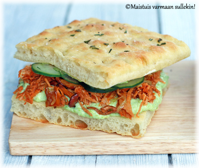 Pulled pork -täytteinen focaccia