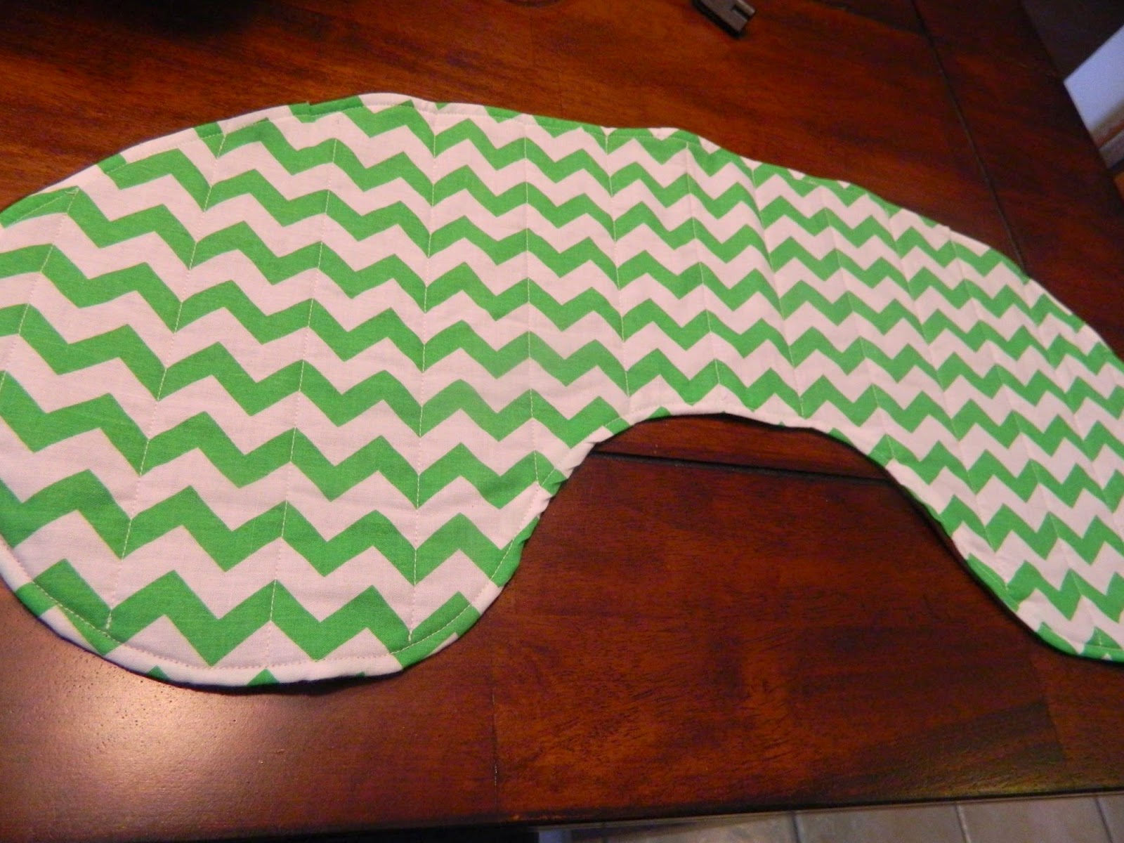 House of Hibbs DIY Aden + Anais Burpy Bibs The best burp cloth/bib