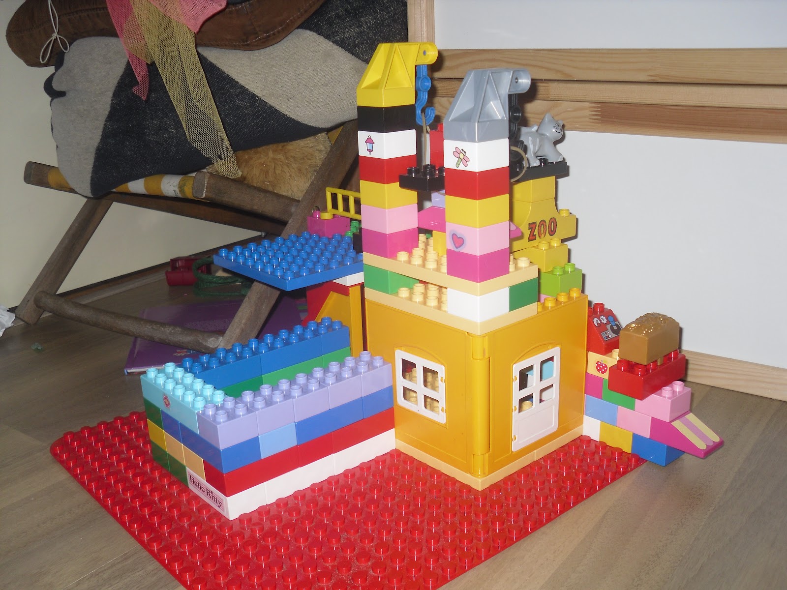 Blote voeten kinderen: anekdote: de fysiobal vs de duplo