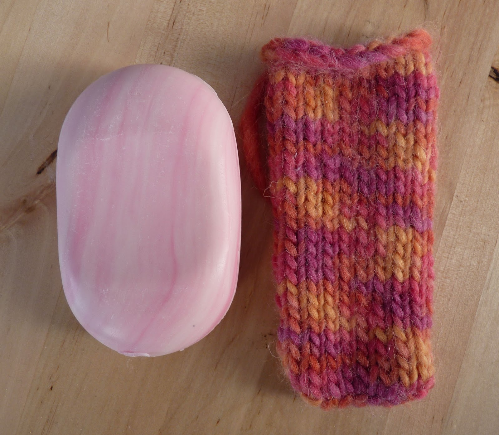The Adventures of the Gingerbread Lady: Tutorial: Soap Socks