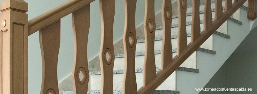 Arquitectura de casas: soportes de barandas y pasamanos de seguridad.