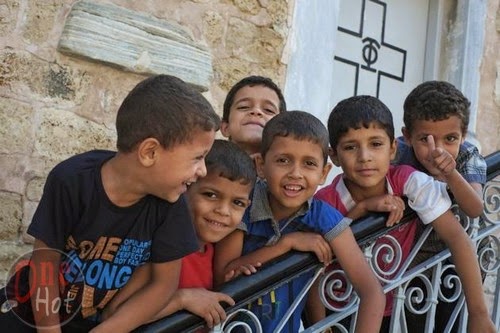 Warga Muslim Gaza mengungsi di Gereja Ortodoks Yunani 8 Warga Muslim Gaza mengungsi di Gereja Ortodoks Yunani 8