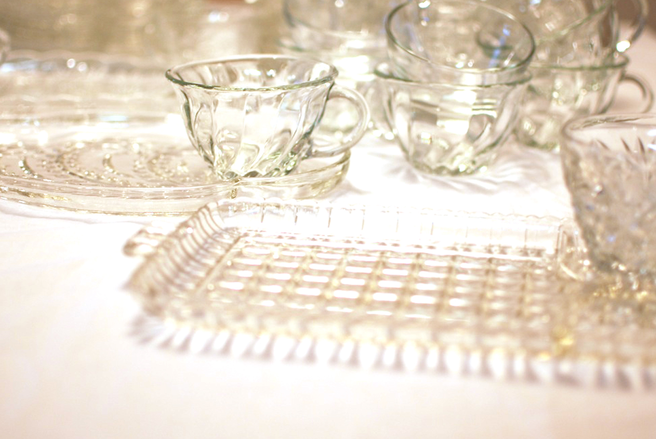 Typing Sunflowers Vintage Snack Sets