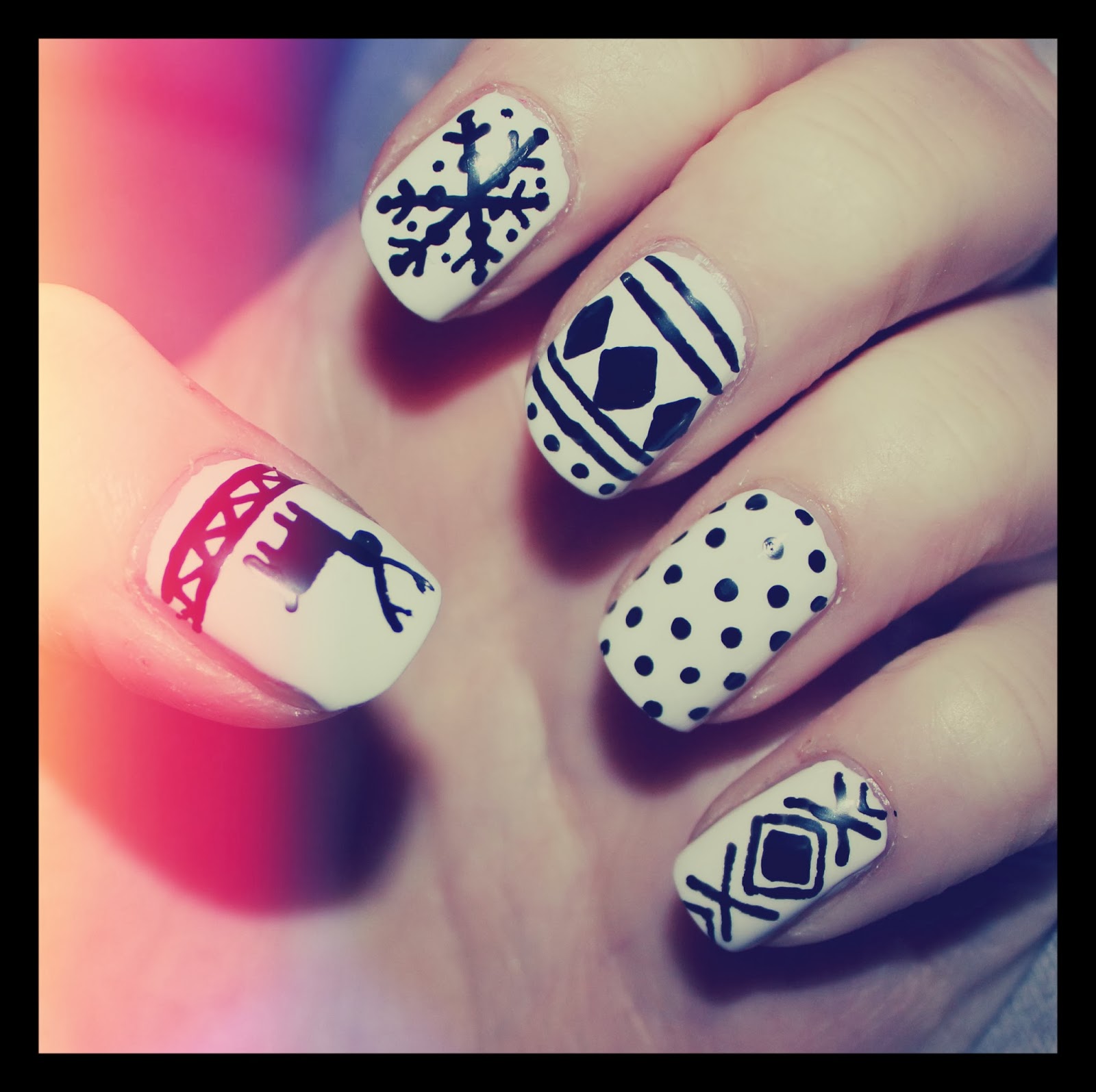 Christmas jumper nails dreams Dahlia Nails: Christmas Jumper Dreams