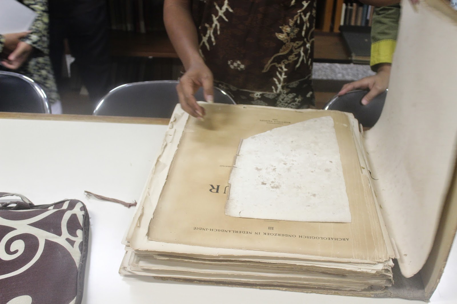 Judul buku "Barabudur" Judul buku "Barabudur"