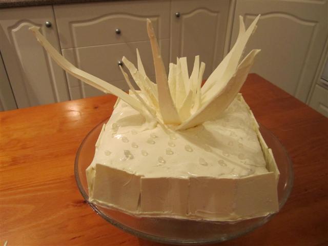 V8 Cake