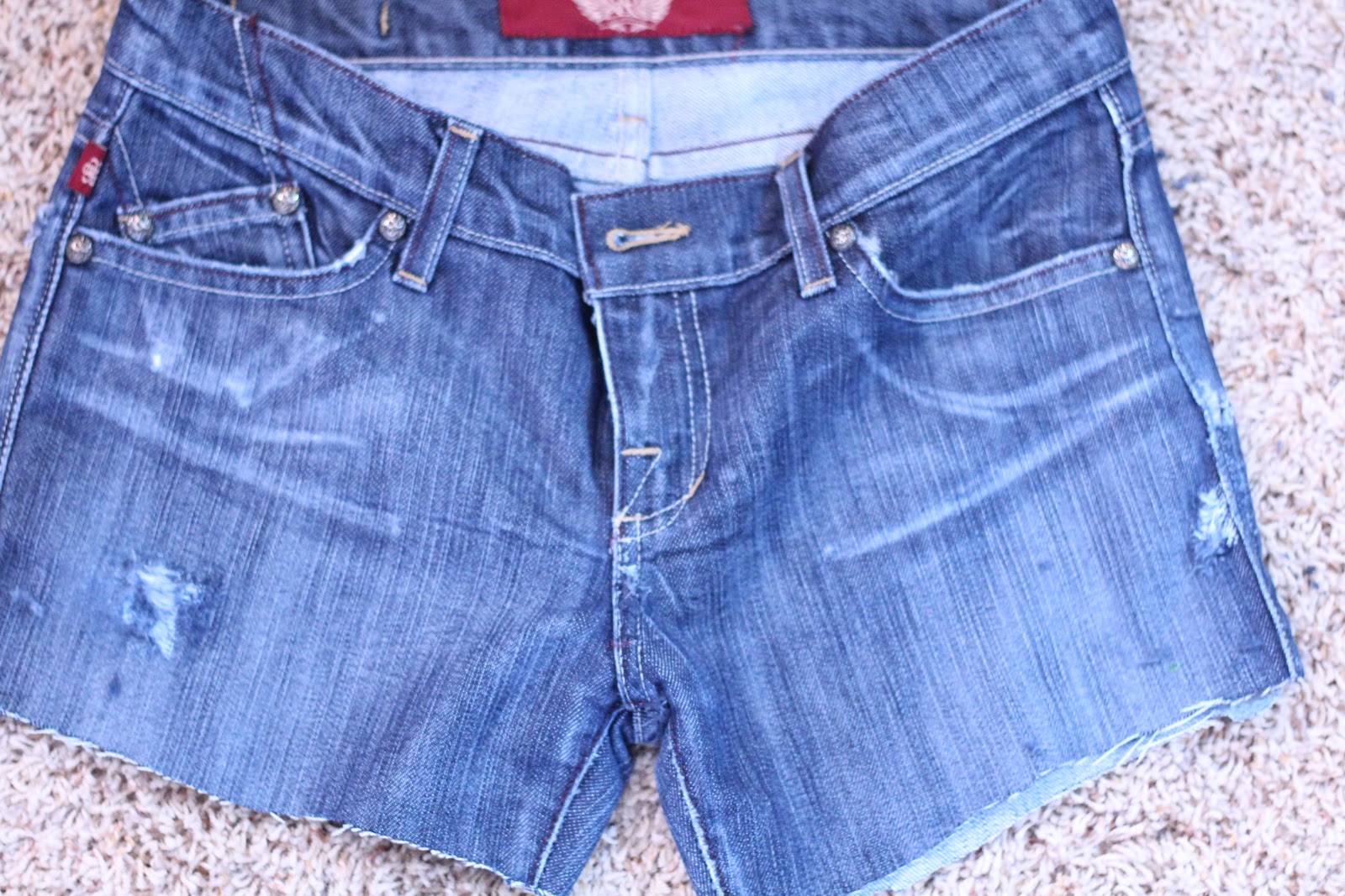 Cella Jane A Fashion, Beauty & Lifestyle Blogger DIY Cute Jean