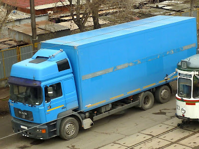MAN  F2000 23-414 Box truck Blue