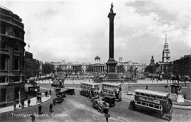 What Did  Trafalgar Square Look Like   Ago 