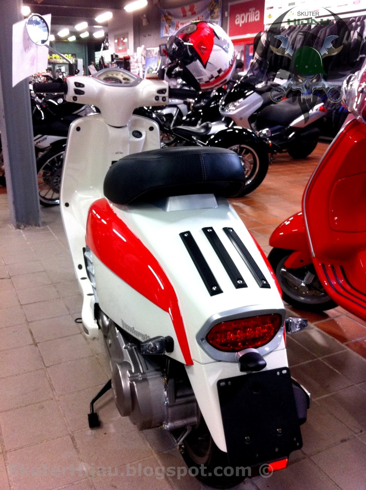 Motor Skuter Lambretta  - Lambretta Memiliki Saingan Yang Sangat Dekat Dan Bisa Dibilang Bermain Di Segmen Yang Sama, Yakni Royal Alloy.