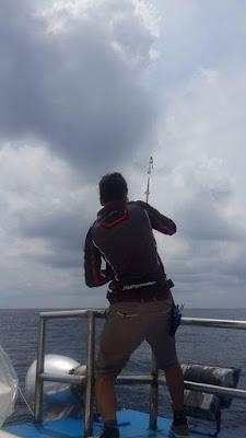 Popping di atas karang dalam Popping di atas karang dalam