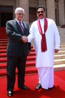 Mahmoud%252BAbbas-Mahinda%252BRajapaksa%252Bstand-%252B7.jpg
