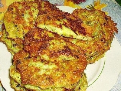 Салат из кальмаров с яйцом: чем можно разнообразить рецепты приготовления картинка Салат из кальмаров с яйцом: чем можно разнообразить рецепты приготовления картинка