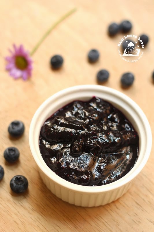 Nasi Lemak Lover Puff Pastry with Homemade Blueberries jam 蓝莓果醬酥