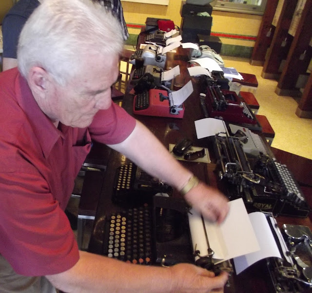 oz.Typewriter On The Road With Typewriters The 2013 Canberra to