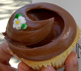 Vanilla Chocolate Cupcake