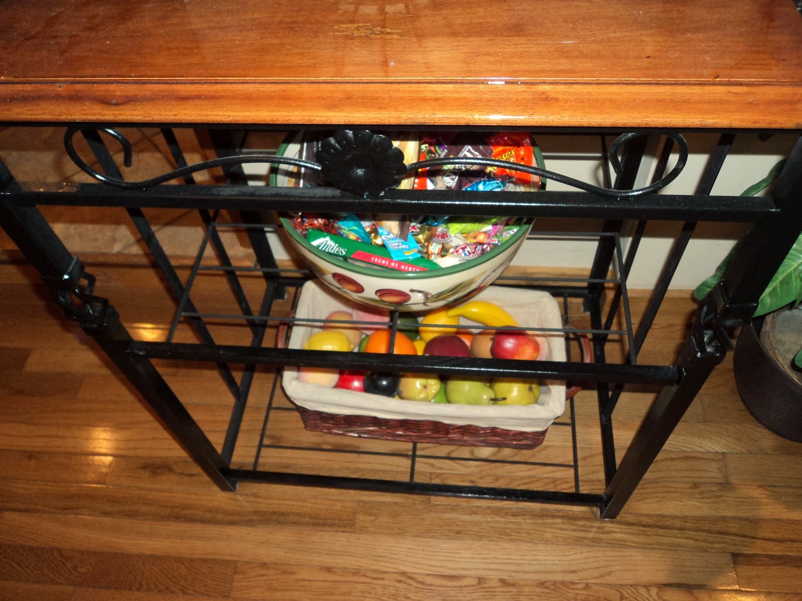 Iron Baker's Rack from Ugh to Ah Redo It Yourself Inspirations Iron