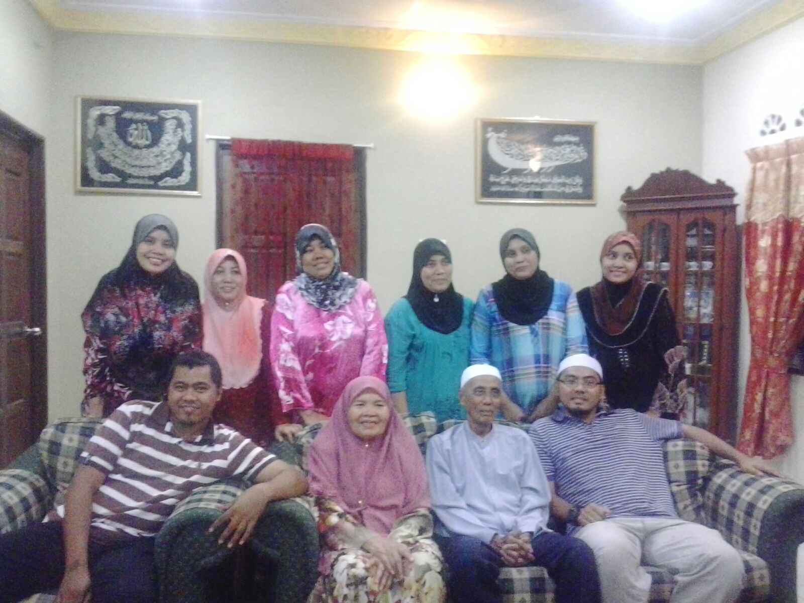 CAHAYA HIDUPKU: SAYANGI ADIK BERADIK