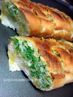 grilled-garlic-baguette
