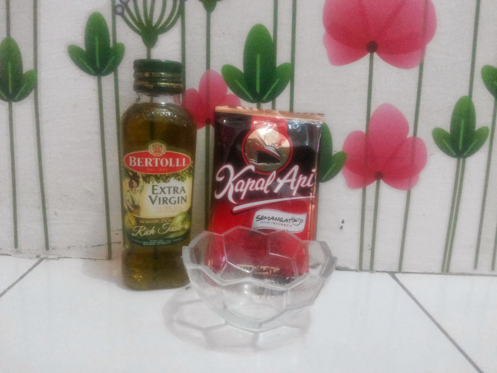 rumpun ilalang review masker minyak zaitun plus bubuk kopi rumpun ilalang review masker minyak zaitun plus bubuk kopi