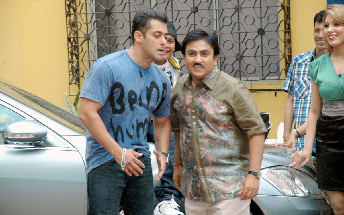 Tarak Maheta Ka Oolta Chasma TV Serial Babita jethalal With Celebrity Salman khan HD Pics Tarak Maheta Ka Oolta Chasma TV Serial Babita jethalal With Celebrity Salman khan HD Pics